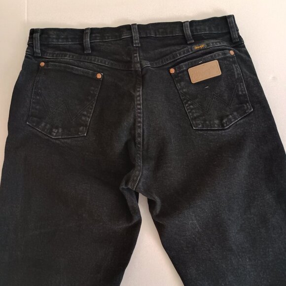 Wrangler Men's Black Jeans Style A001 3030 Size 36 x 32 - Picture 1 of 12